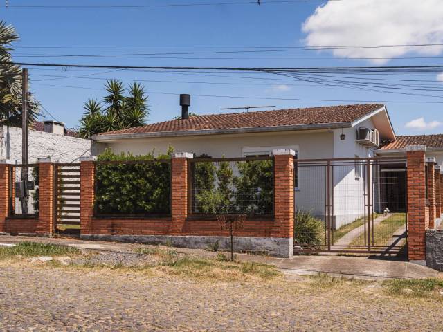 #cas113 - Casa para Venda em Montenegro - RS - 1