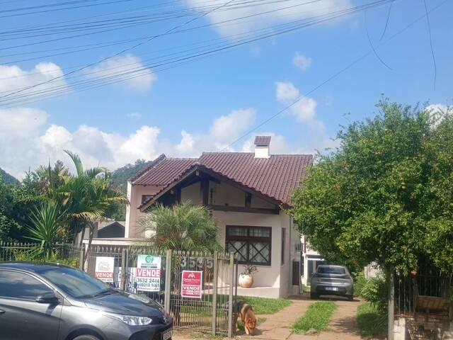 #cas127 - Casa para Venda em Montenegro - RS - 2