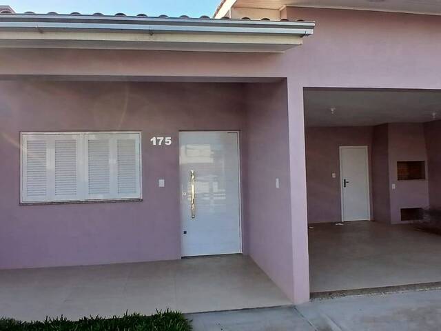 #cas136 - Casa para Venda em Montenegro - RS - 2